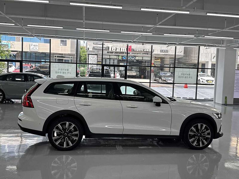 Volvo Ultra, B5 AWD 마일드 하이브리드, 가솔린, 브라이트