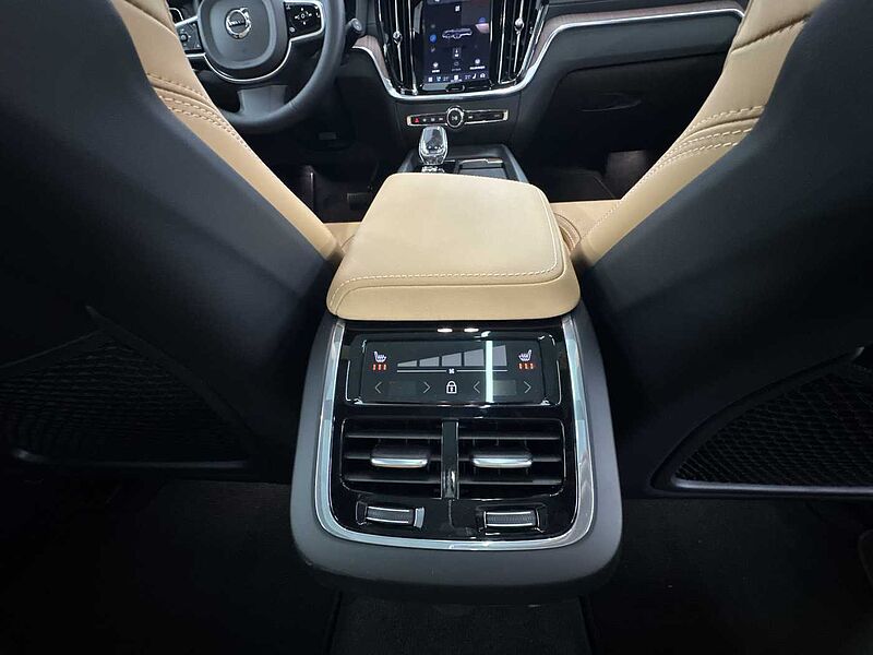 Volvo Ultra, B5 AWD 마일드 하이브리드, 가솔린, 브라이트