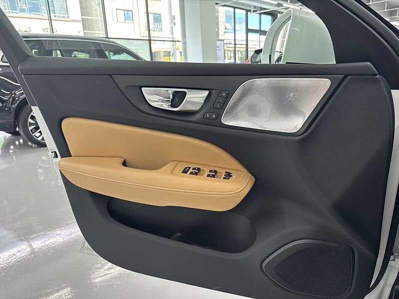 Volvo Ultra, B5 AWD 마일드 하이브리드, 가솔린, 브라이트
