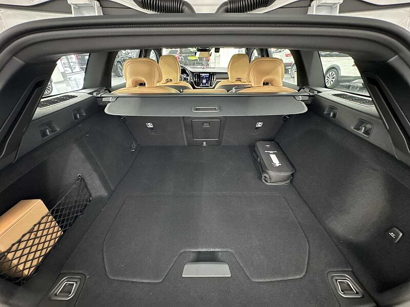 Volvo Ultra, B5 AWD 마일드 하이브리드, 가솔린, 브라이트