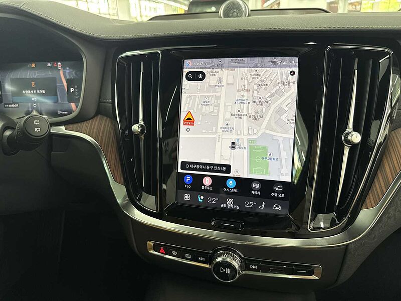 Volvo Ultra, B5 AWD 마일드 하이브리드, 가솔린, 브라이트
