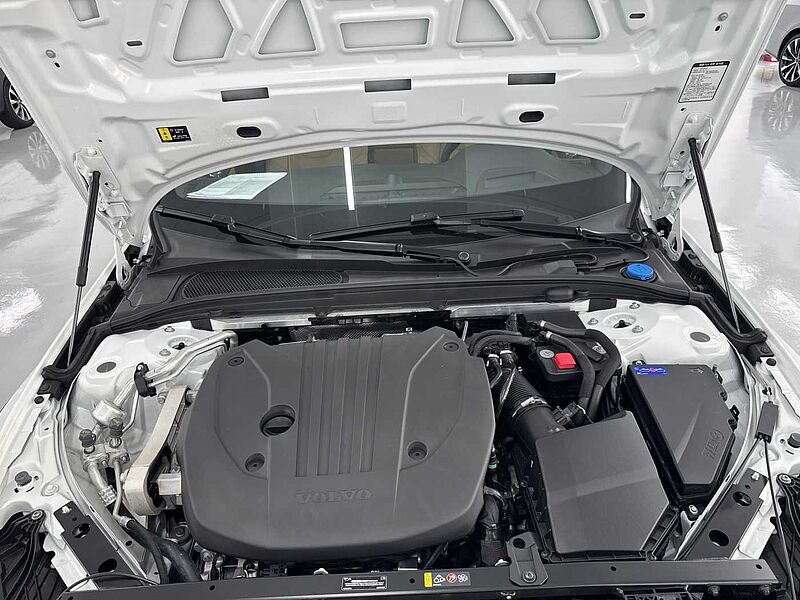 Volvo Ultra, B5 AWD 마일드 하이브리드, 가솔린, 브라이트
