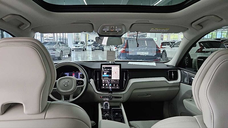 Volvo Ultra, T8 AWD 플러그-인 하이브리드, 전기/가솔린, 브라이트