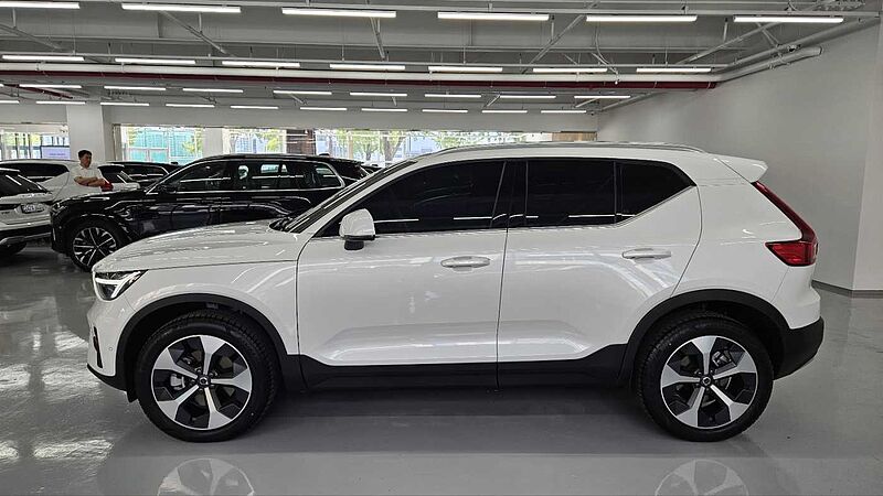 Volvo  Ultra, B4 AWD 마일드 하이브리드, 가솔린, 브라이트