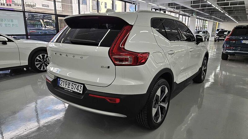 Volvo  Ultra, B4 AWD 마일드 하이브리드, 가솔린, 브라이트