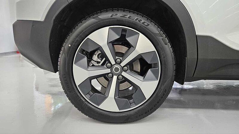 Volvo  Ultra, B4 AWD 마일드 하이브리드, 가솔린, 브라이트