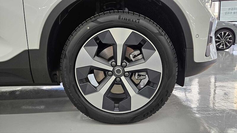 Volvo  Ultra, B4 AWD 마일드 하이브리드, 가솔린, 브라이트