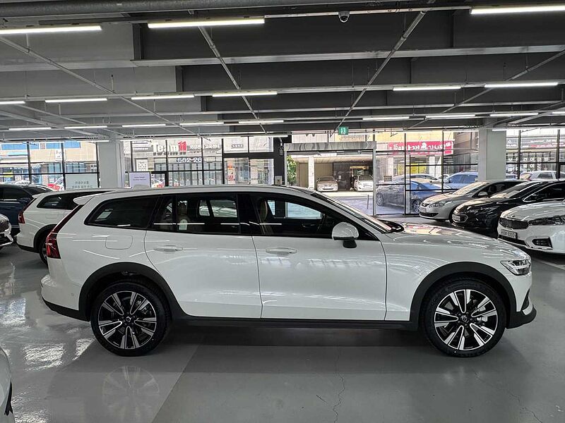 Volvo Ultra, B5 AWD 마일드 하이브리드, 가솔린, 브라이트
