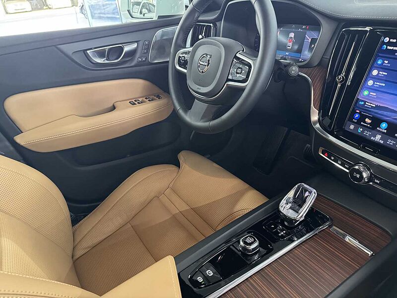 Volvo Ultra, B5 AWD 마일드 하이브리드, 가솔린, 브라이트