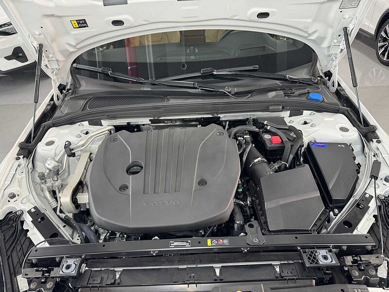 Volvo Ultra, B5 AWD 마일드 하이브리드, 가솔린, 브라이트