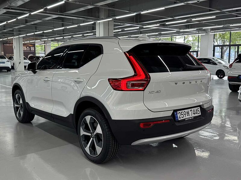 Volvo Ultra, B4 AWD 마일드 하이브리드, 가솔린, 브라이트