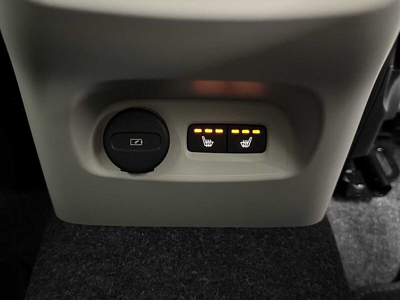 Volvo Ultra, B4 AWD 마일드 하이브리드, 가솔린, 브라이트
