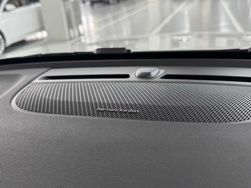 Volvo Ultra, B4 AWD 마일드 하이브리드, 가솔린, 브라이트