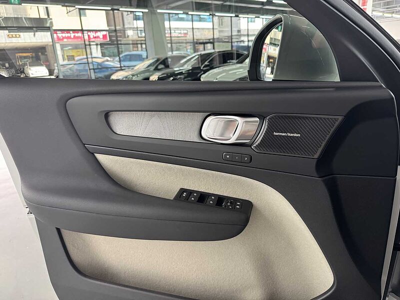 Volvo Ultra, B4 AWD 마일드 하이브리드, 가솔린, 브라이트