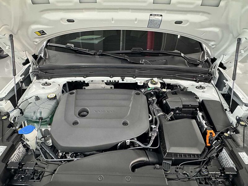 Volvo Ultra, B4 AWD 마일드 하이브리드, 가솔린, 브라이트