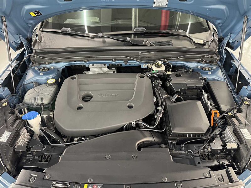 Volvo Ultra, B4 AWD 마일드 하이브리드, 가솔린, 브라이트