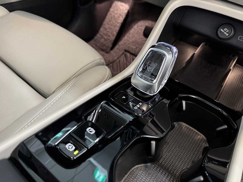 Volvo  Ultra, B4 AWD 마일드 하이브리드, 가솔린, 브라이트