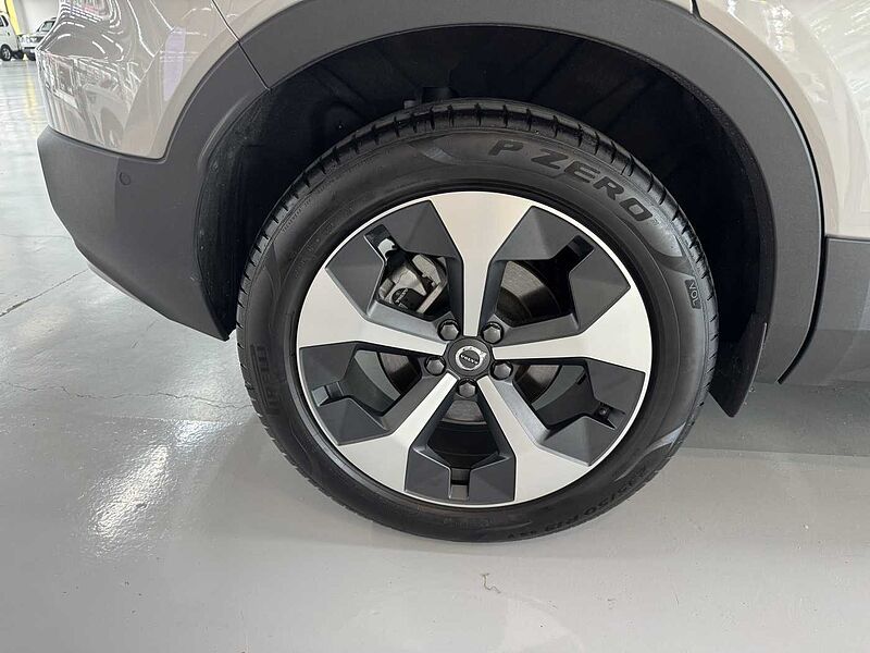 Volvo  Ultra, B4 AWD 마일드 하이브리드, 가솔린, 브라이트