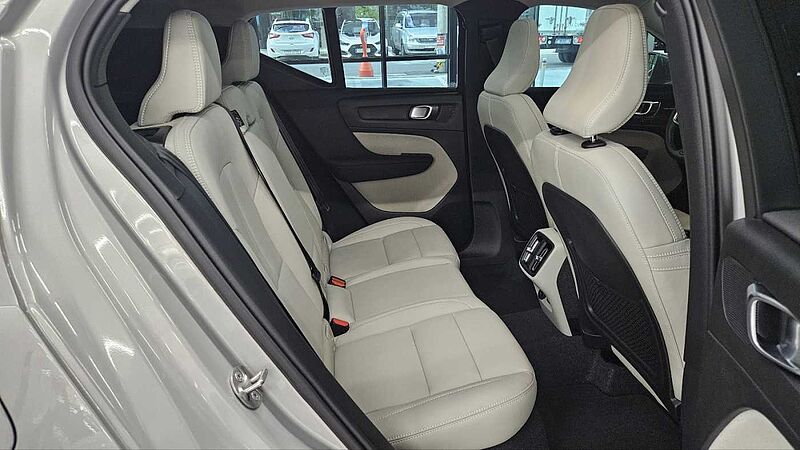 Volvo Ultra, B4 AWD 마일드 하이브리드, 가솔린, 브라이트
