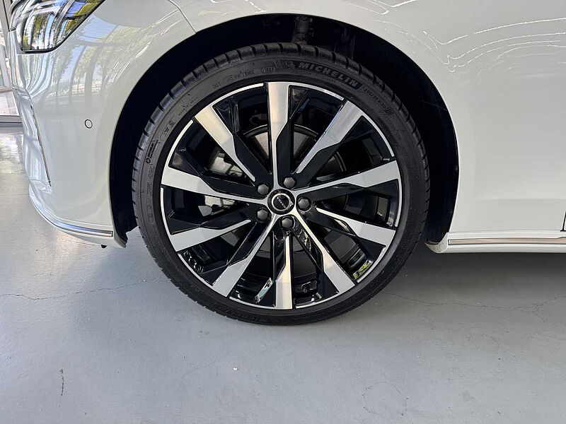 Volvo Ultra, B5 마일드 하이브리드, 가솔린, 브라이트