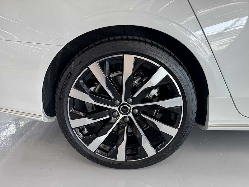 Volvo Ultra, B5 마일드 하이브리드, 가솔린, 브라이트